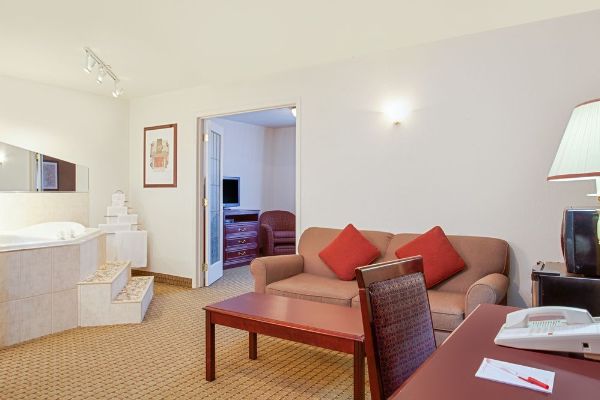 Ramada Red Deer Hotel and Suites